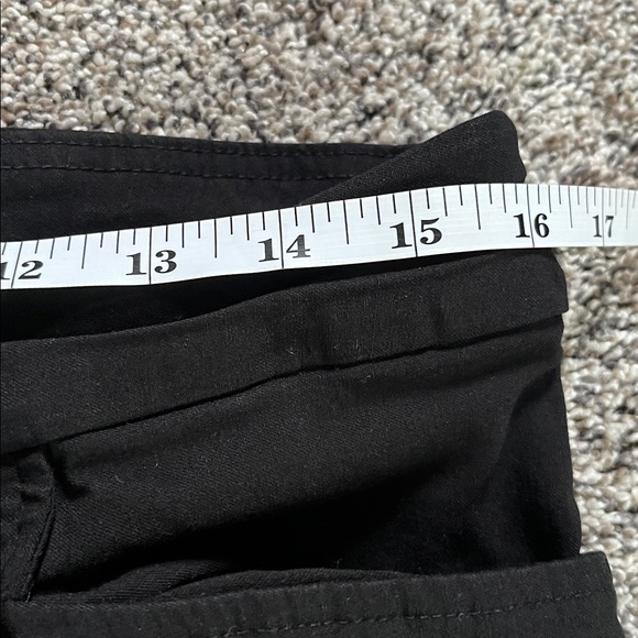 3/$10 💕 Time and Tru Capri Pull On Pants - Picture 5 of 9